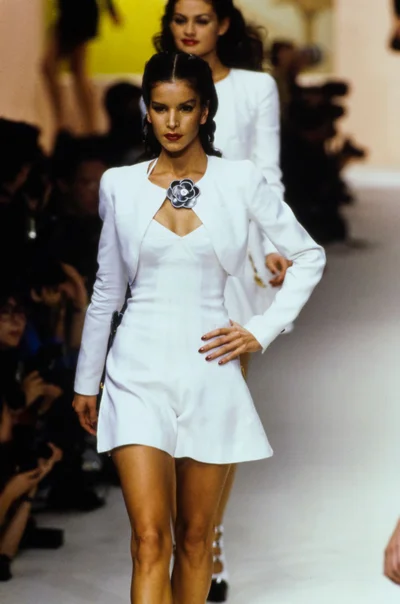 Look 60